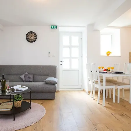M&m Apartman *
