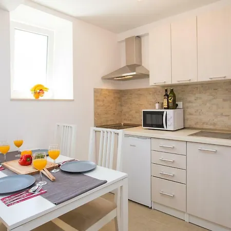 M&m 아파트먼트 *