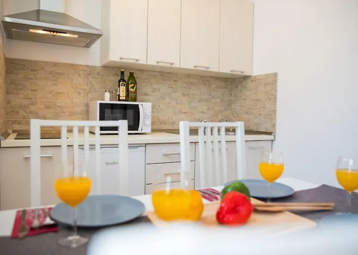 Апартаменты M&m *